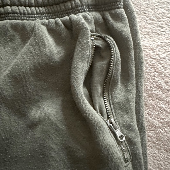 Aerie Green Cuffed Pocket Sweatpants - Size Small Short - Picture 3 of 5